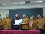 Pengurus AMKI Pusat 2025–2030 Resmi Dikukuhkan, Siap Perkuat Ekosistem Media Konvergensi Pengurus AMKI Pusat 2025–2030 Resmi Dikukuhkan, Siap Perkuat Ekosistem Media Konvergensi
