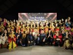 Wakil walikota Serang Nur Agis Aulia Berfoto Bersama Para Penampil Pementasan Culture Of Java Wakil walikota Serang Nur Agis Aulia Berfoto Bersama Para Penampil Pementasan Culture Of Java
