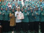 Pertemuan Rutin PKK Kota Bekasi Perkuat Pondasi Keluarga di Tengah Maraknya Kasus Kekerasan Pertemuan Rutin PKK Kota Bekasi Perkuat Pondasi Keluarga di Tengah Maraknya Kasus Kekerasan