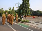 Terapkan Disiplin Apel Pagi, Wali Kota : Pukul 07.15 WIB, Pegawai Sudah Rapi di Lapangan Terapkan Disiplin Apel Pagi, Wali Kota : Pukul 07.15 WIB, Pegawai Sudah Rapi di Lapangan