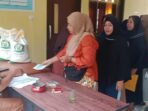 Pemdes Cikeusal Salurkan Bantuan Beras ke 209 Keluarga, Perkuat Ketahanan Pangan Warga Pemdes Cikeusal Salurkan Bantuan Beras ke 209 Keluarga, Perkuat Ketahanan Pangan Warga