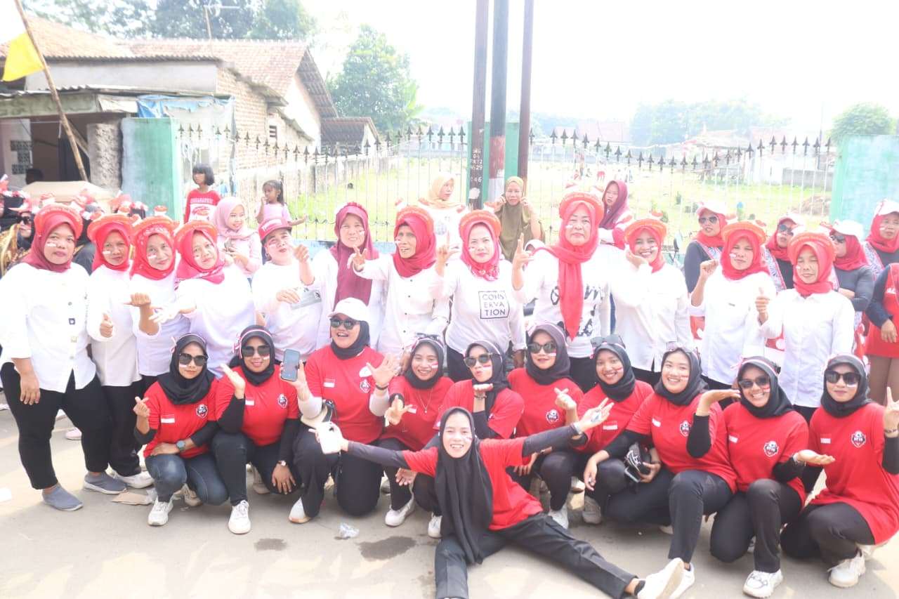 Pageragung Berwarna Bersama KKM UNIBA Meriahkan HUT RI ke- 80 Pageragung Berwarna Bersama KKM UNIBA Meriahkan HUT RI ke- 80