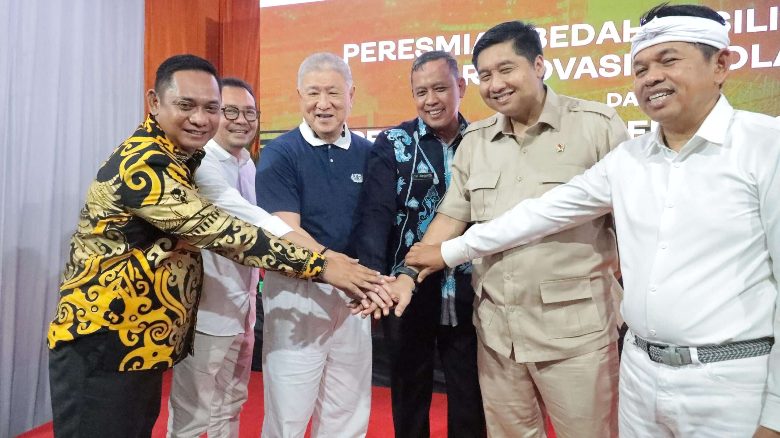 Tri Adhianto Ajak KDM Seharian Keliling Tinjau Pembangunan di Kota Bekasi Tri Adhianto Ajak KDM Seharian Keliling Tinjau Pembangunan di Kota Bekasi
