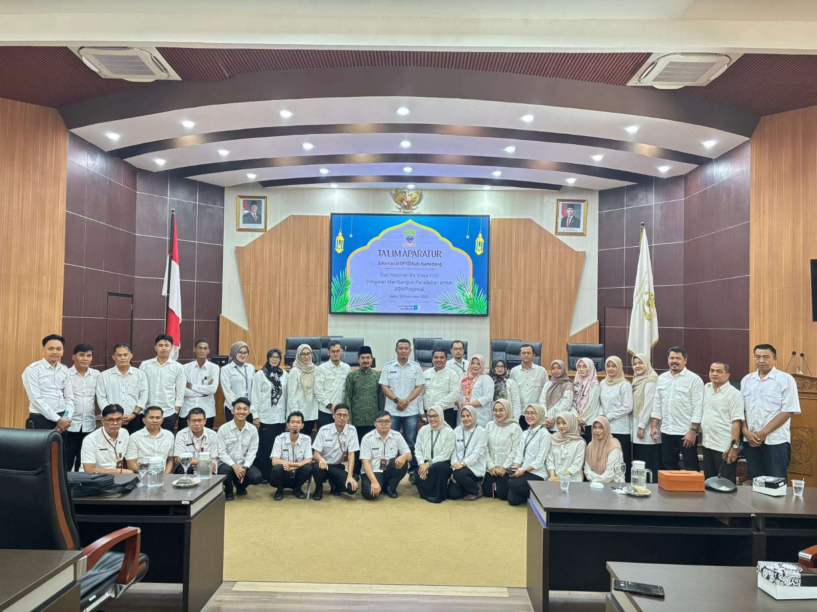 Sekretariat DPRD Kabupaten Sumedang Laksanakan Taklim Aparatur Sekretariat DPRD Kabupaten Sumedang Laksanakan Taklim Aparatur
