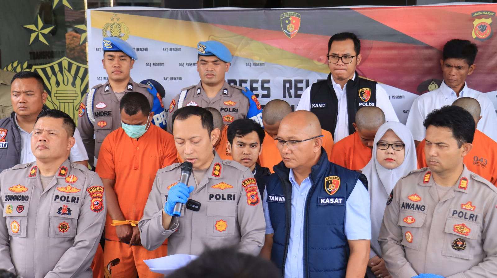 Polres Sumedang Ringkus Komplotan Spesialis Pembobol Sekolah Polres Sumedang Ringkus Komplotan Spesialis Pembobol Sekolah