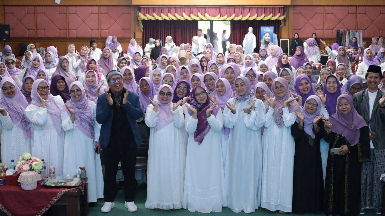 TP PKK Kota Bekasi Gelar Peringatan Maulid Nabi Bersama Majelis Taklim Nurul Fathia TP PKK Kota Bekasi Gelar Peringatan Maulid Nabi Bersama Majelis Taklim Nurul Fathia