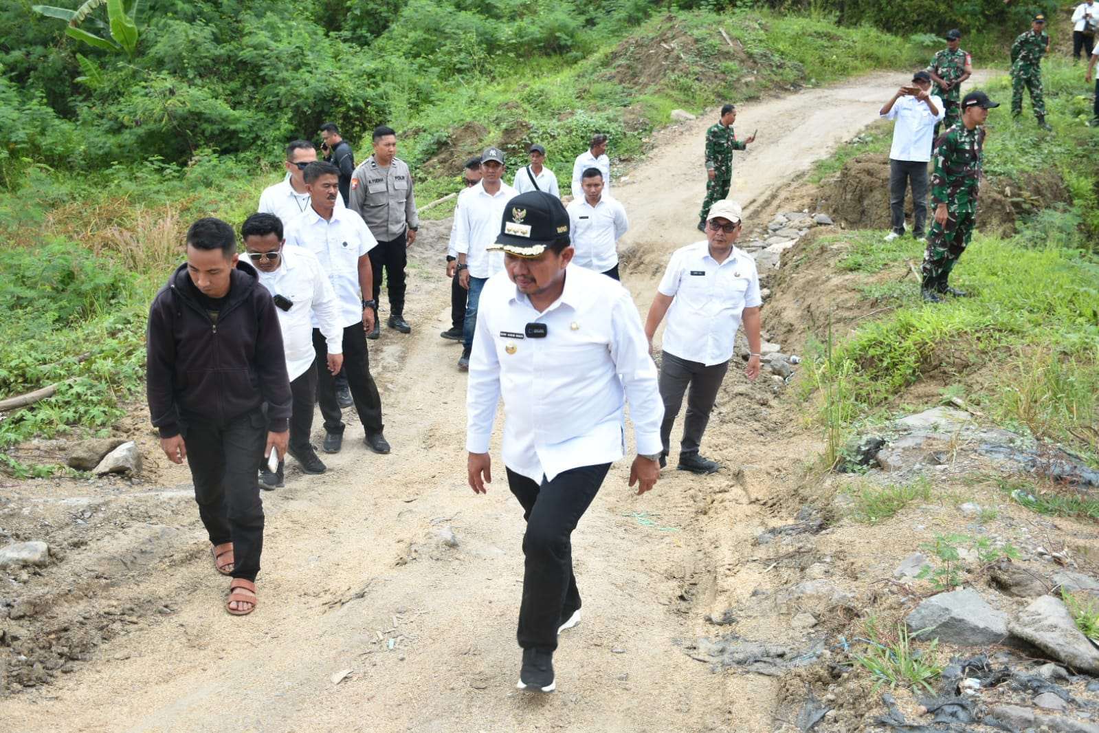 Bupati Sumedang: Relokasi Jalan Cisumur-Cinanggerang Solusi Permanen Untuk Surian Bupati Sumedang: Relokasi Jalan Cisumur-Cinanggerang Solusi Permanen Untuk Surian