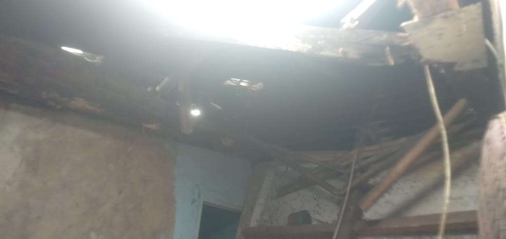 BAZNAS Sumedang Tanggap Musibah, Bantu Perbaikan Dapur Ibu Ani Yang Ambruk Akibat Hujan Deras BAZNAS Sumedang Tanggap Musibah, Bantu Perbaikan Dapur Ibu Ani Yang Ambruk Akibat Hujan Deras