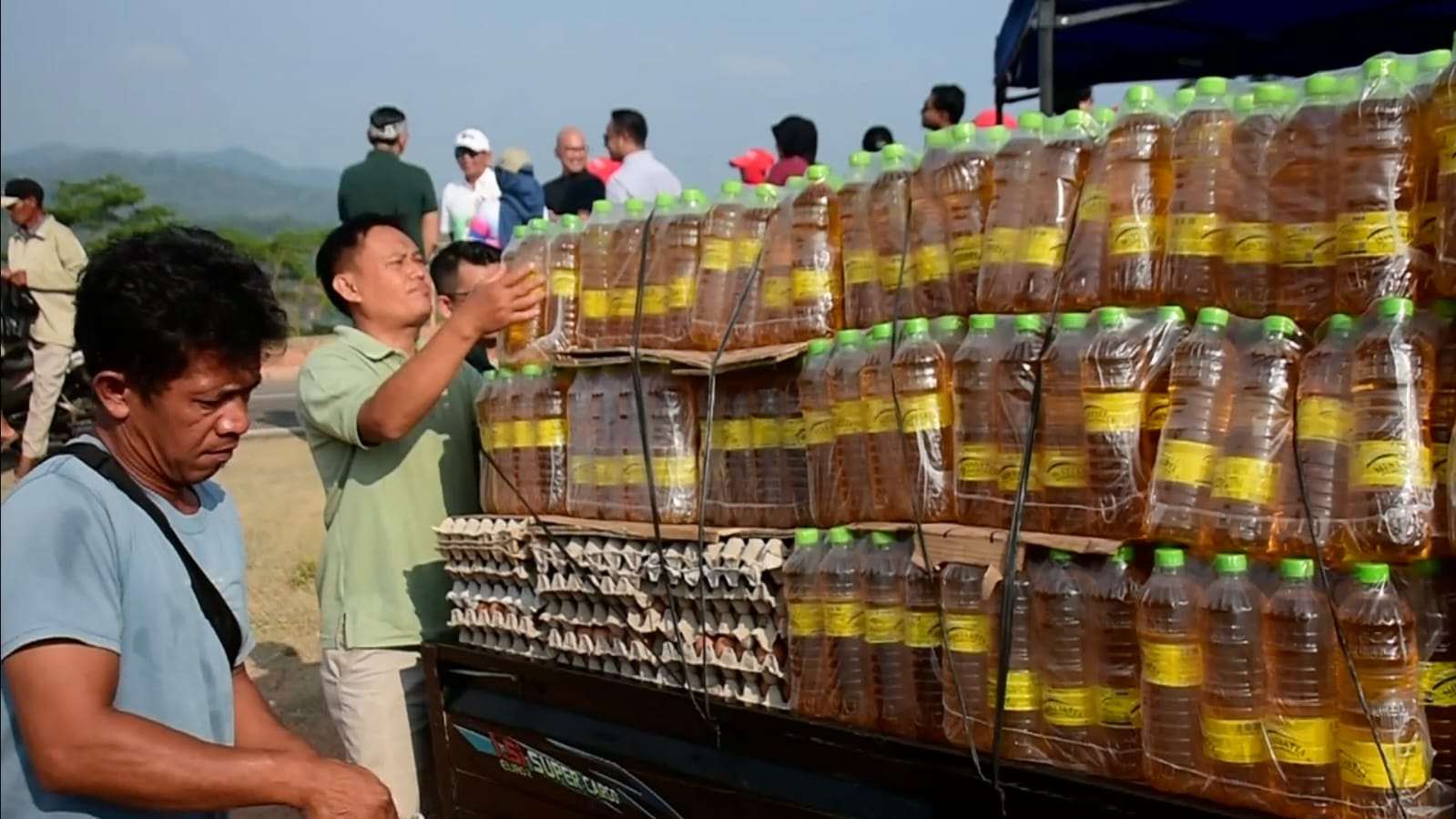 Gerakan Pangan Murah di Festival Pesona Jatigede Diserbu Warga Gerakan Pangan Murah di Festival Pesona Jatigede Diserbu Warga