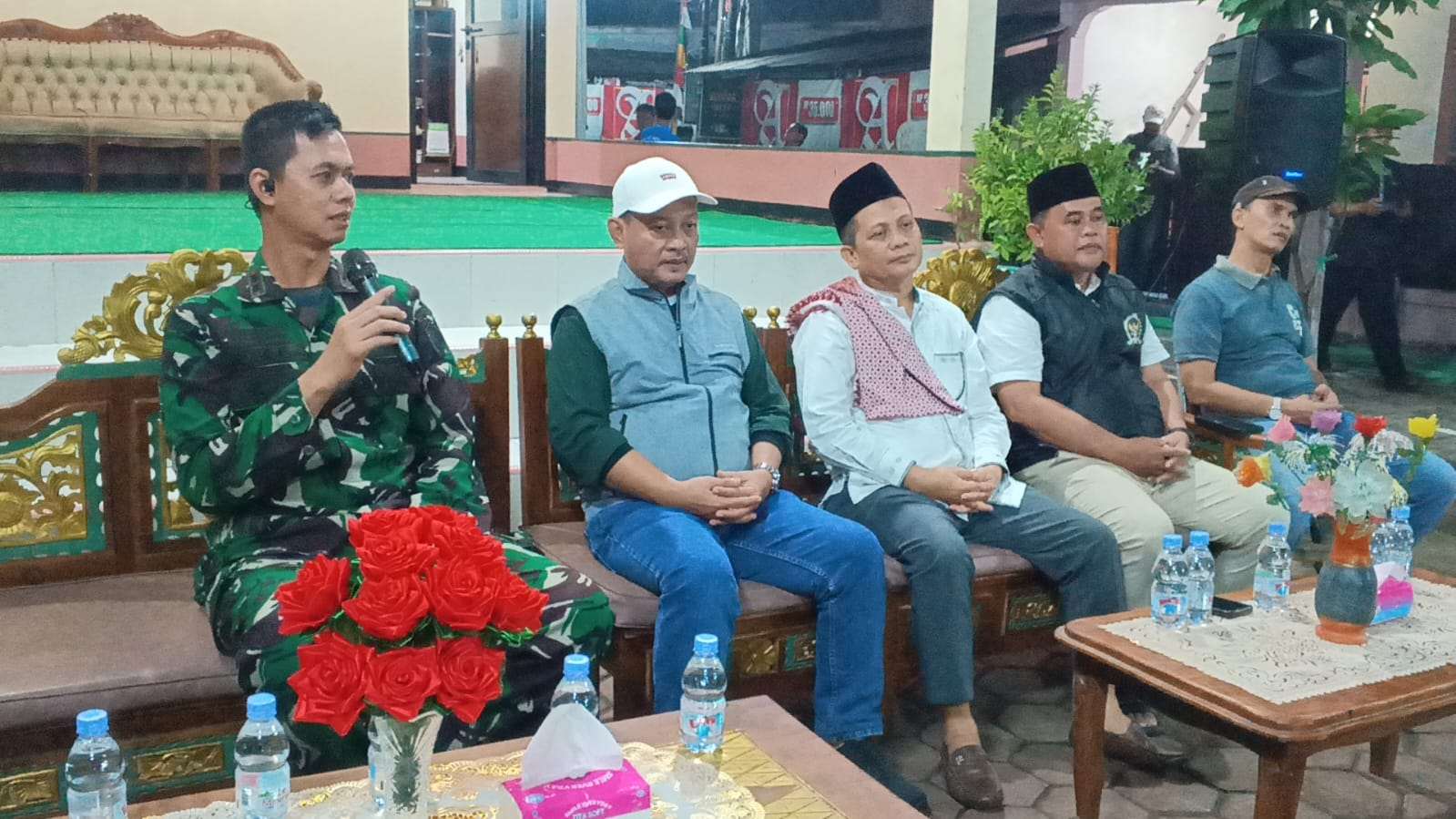 Optimalkan Peran Masyarakat, Dandim 0602/Serang dan Wakil Bupati Serang Tinjau Pos Satkamling Optimalkan Peran Masyarakat, Dandim 0602/Serang dan Wakil Bupati Serang Tinjau Pos Satkamling