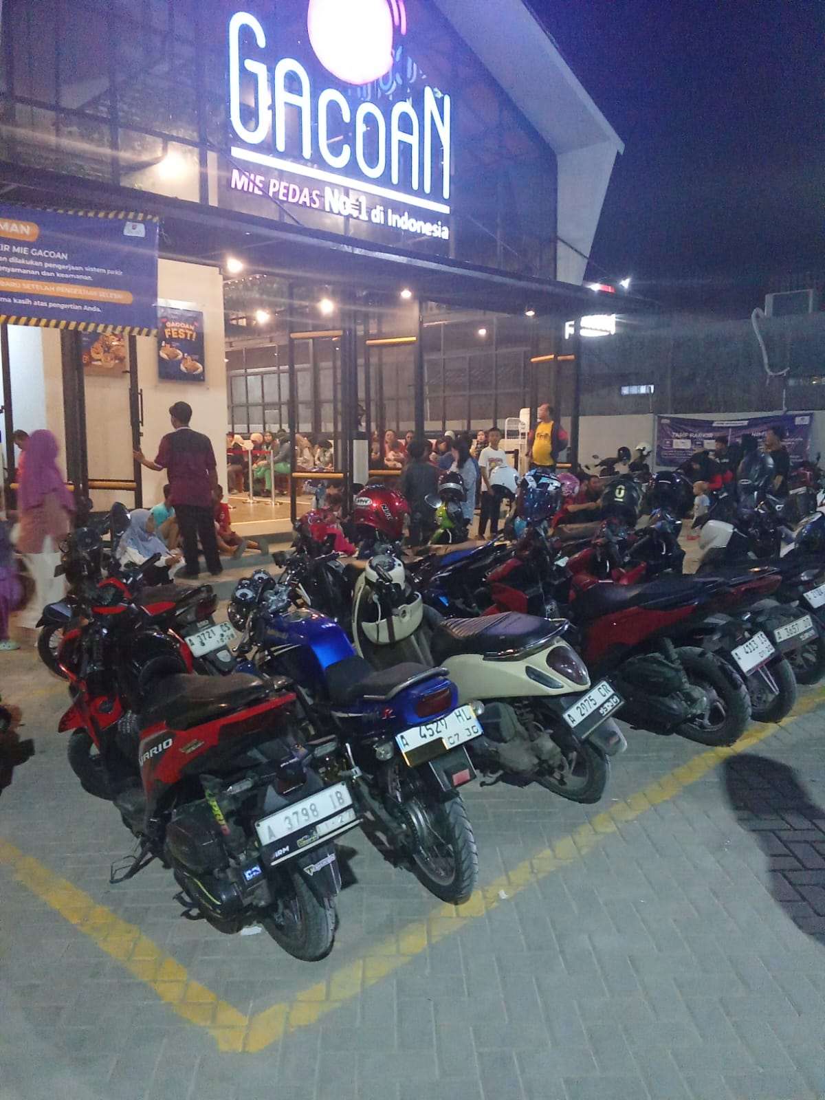 Restoran Mie Gacoan Ciruas Perijinan PBG Masih Proses Sudah Beroperasi 'Rahmat,SH,,Minta Satpol PP Menutup Restoran Mie Gacoan Ciruas Perijinan PBG Masih Proses Sudah Beroperasi 'Rahmat,SH,,Minta Satpol PP Menutup