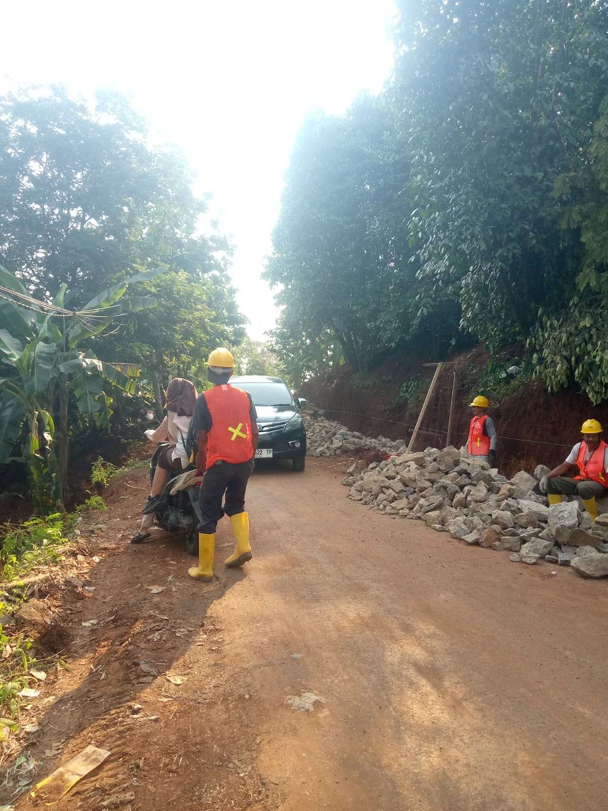 Pembangunan TPT di Cipinang Hilir Grogol Disorot Ormas PP Tegal Bunder Pembangunan TPT di Cipinang Hilir Grogol Disorot Ormas PP Tegal Bunder