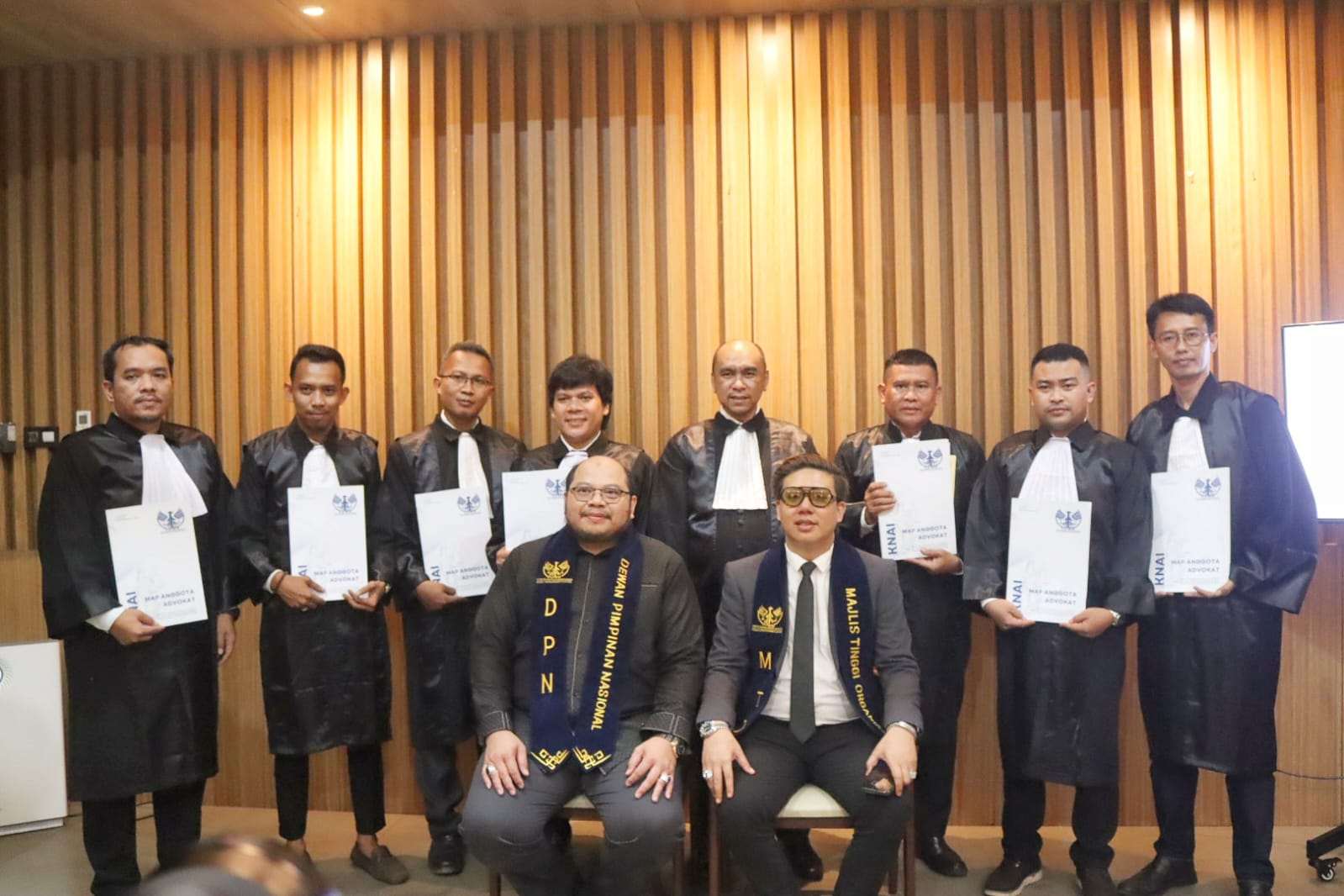 Ucapan Spesial Ketua DPW KNAI Banten untuk M. Aqil Bahri: Advokat Muda yang Berintegritas Ucapan Spesial Ketua DPW KNAI Banten untuk M. Aqil Bahri: Advokat Muda yang Berintegritas
