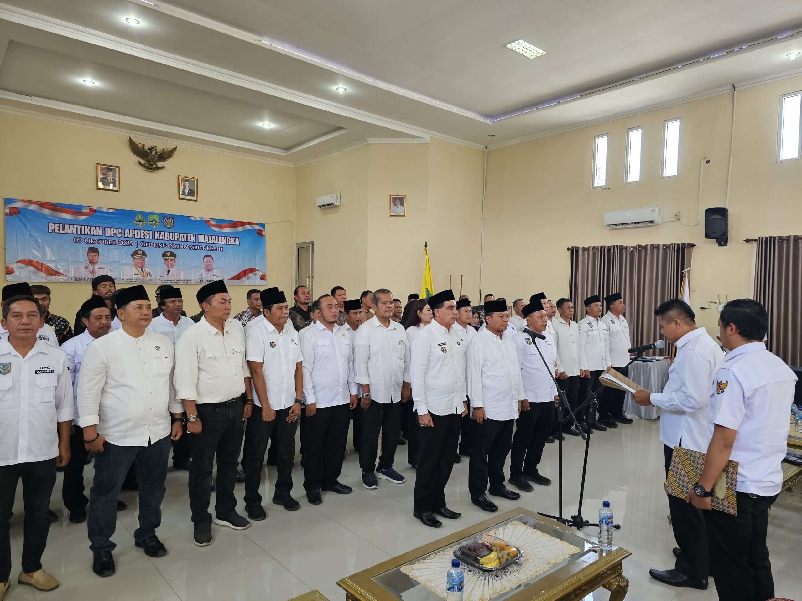 Entaskan Kemiskinan Bupati Majalengka Gelontorkan 34,5 Miliar di Tahun 2026 untuk Desa. Entaskan Kemiskinan Bupati Majalengka Gelontorkan 34,5 Miliar di Tahun 2026 untuk Desa.