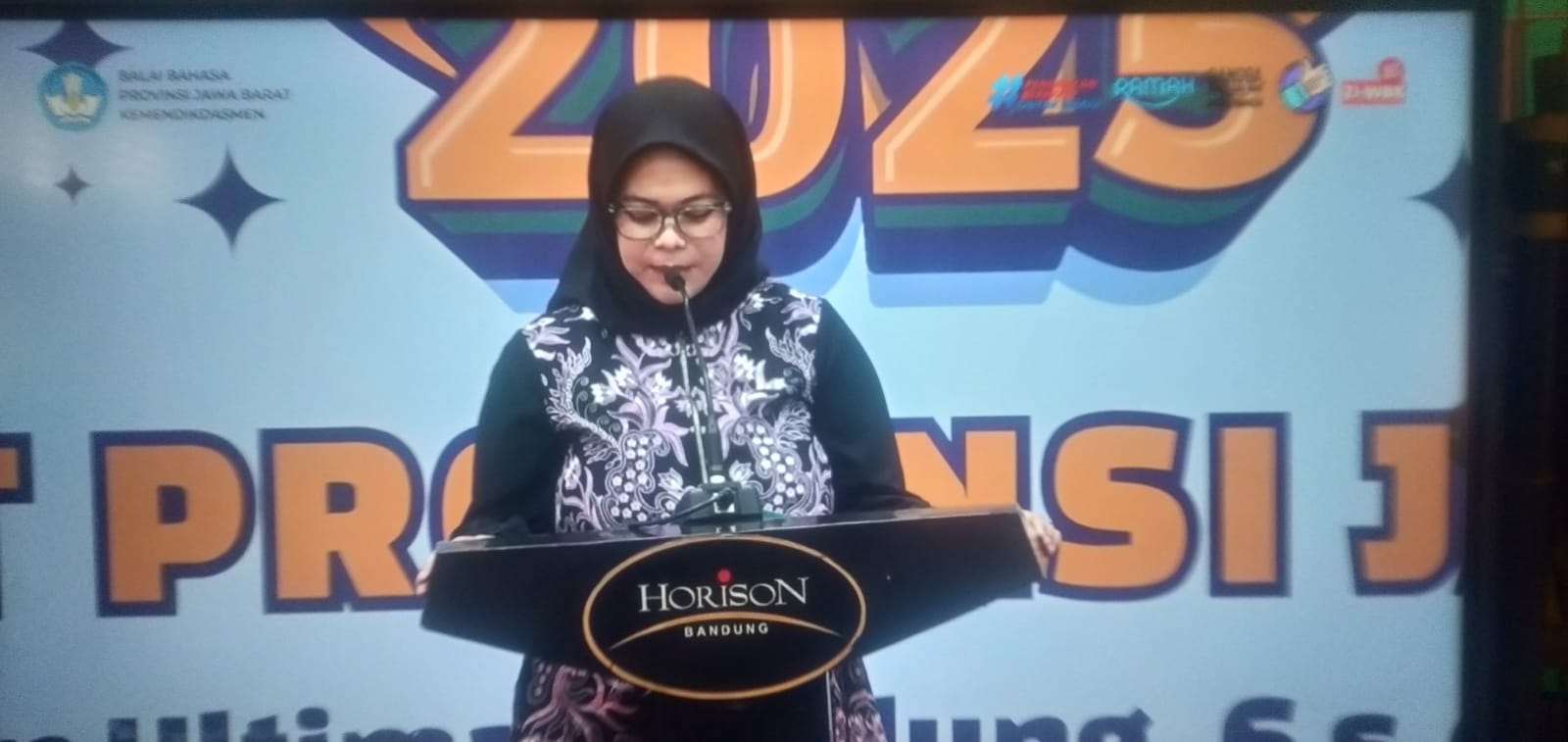 Festival Tunas Bahasa Ibu (FTBI) Tingkat Jawa Barat 2025 Berjalan Lancar di Bandung Festival Tunas Bahasa Ibu (FTBI) Tingkat Jawa Barat 2025 Berjalan Lancar di Bandung