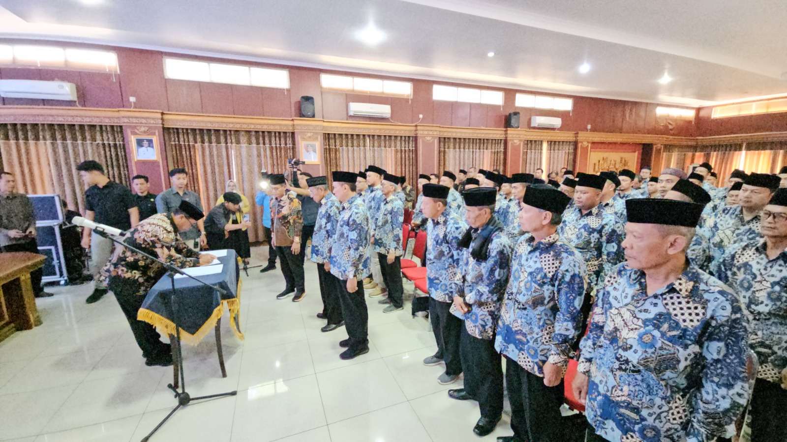 MTQ ke 55 Tingkat Kabupaten Majalengka di Gelar di Kecamatan Sindang, Bupati Lantik Dewan Hakim. MTQ ke 55 Tingkat Kabupaten Majalengka di Gelar di Kecamatan Sindang, Bupati Lantik Dewan Hakim.