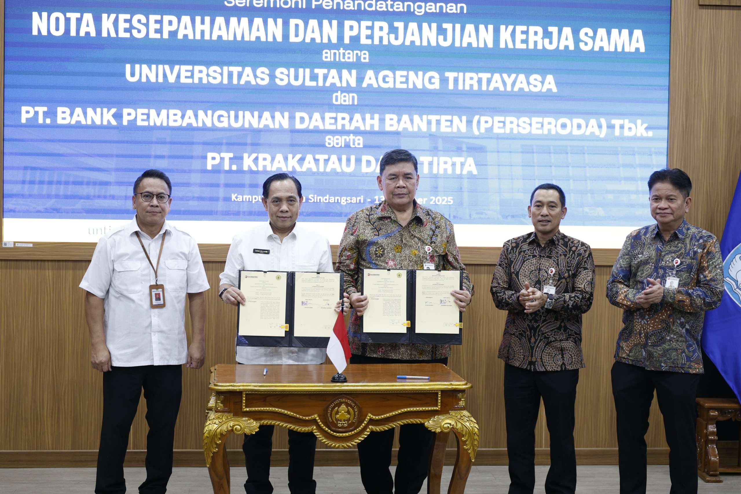 Bank Banten dan UNTIRTA Tandatangani MoU Perkuat Sinergi untuk Pengembangan SDM dan Pendidikan di Banten Bank Banten dan UNTIRTA Tandatangani MoU Perkuat Sinergi untuk Pengembangan SDM dan Pendidikan di Banten