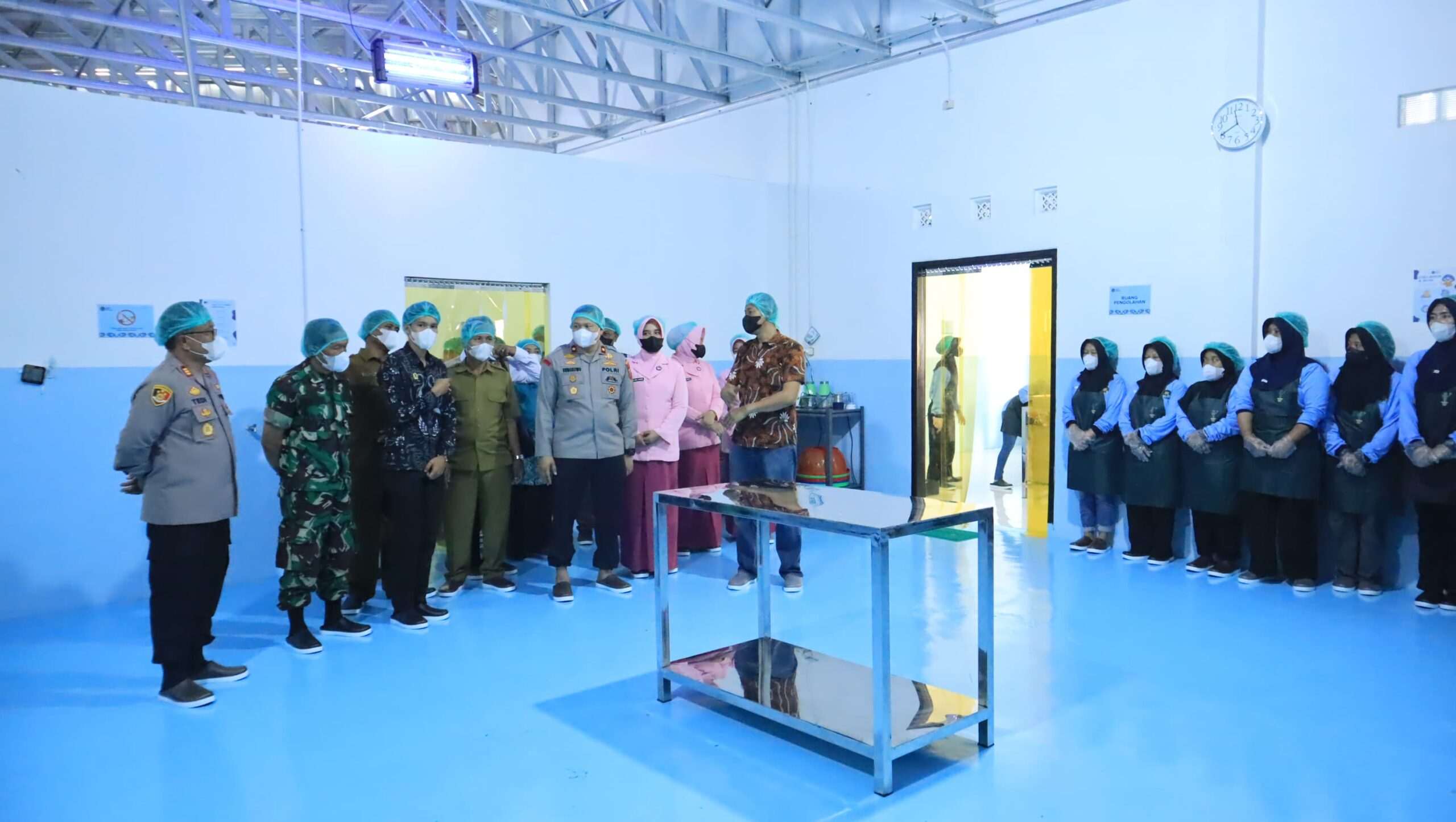 Kapolres Sumedang Resmikan Dapur SPPG untuk Dukung Program Makan Bergizi Gratis (MBG) Kapolres Sumedang Resmikan Dapur SPPG untuk Dukung Program Makan Bergizi Gratis (MBG)