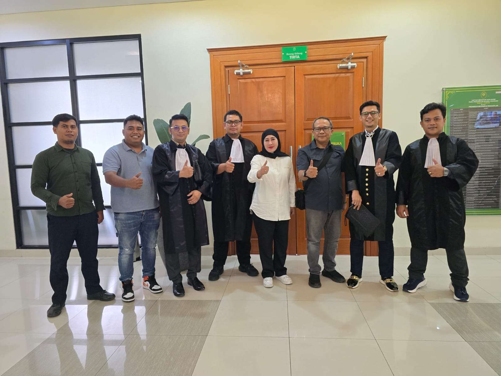KRIMINALISASI LSM TRINUSA: SIDANG DI PENGADILAN NEGERI CIKARANG UNGKAP FAKTA TAK ADA KETERLIBATAN H. RAHMAT GUNASIN KRIMINALISASI LSM TRINUSA: SIDANG DI PENGADILAN NEGERI CIKARANG UNGKAP FAKTA TAK ADA KETERLIBATAN H. RAHMAT GUNASIN