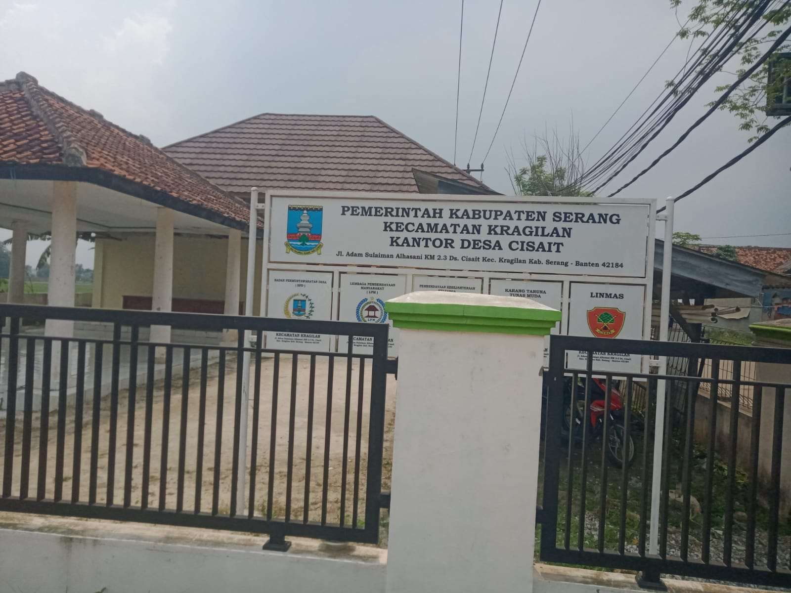 Masyarakat Kecamatan Keragilan Mengapresiasi Kades Cisait Hibahkan tanah Seluas 140 M2 Untuk Pembangunan Lumbung Pangan Masyarakat Kecamatan Keragilan Mengapresiasi Kades Cisait Hibahkan tanah Seluas 140 M2 Untuk Pembangunan Lumbung Pangan