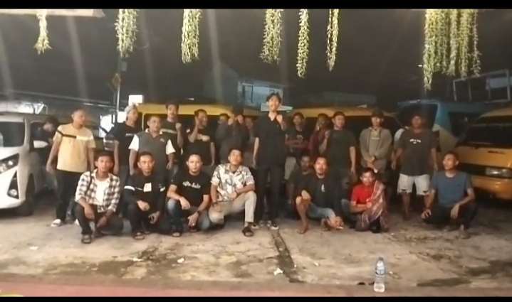 Creative Democracy Center Desak Evaluasi Program Trans Banten: Ribuan Sopir Terancam Kehilangan Penghasilan Creative Democracy Center Desak Evaluasi Program Trans Banten: Ribuan Sopir Terancam Kehilangan Penghasilan