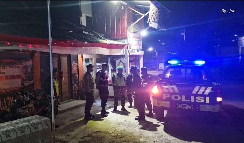 POLSEK SUKASARI POLRES SUMEDANG GELAR PATROLI BLUE LIGHT MALAM BERSAMA KORAMIL TANJUNGSARI DAN SATPOL PP POLSEK SUKASARI POLRES SUMEDANG GELAR PATROLI BLUE LIGHT MALAM BERSAMA KORAMIL TANJUNGSARI DAN SATPOL PP