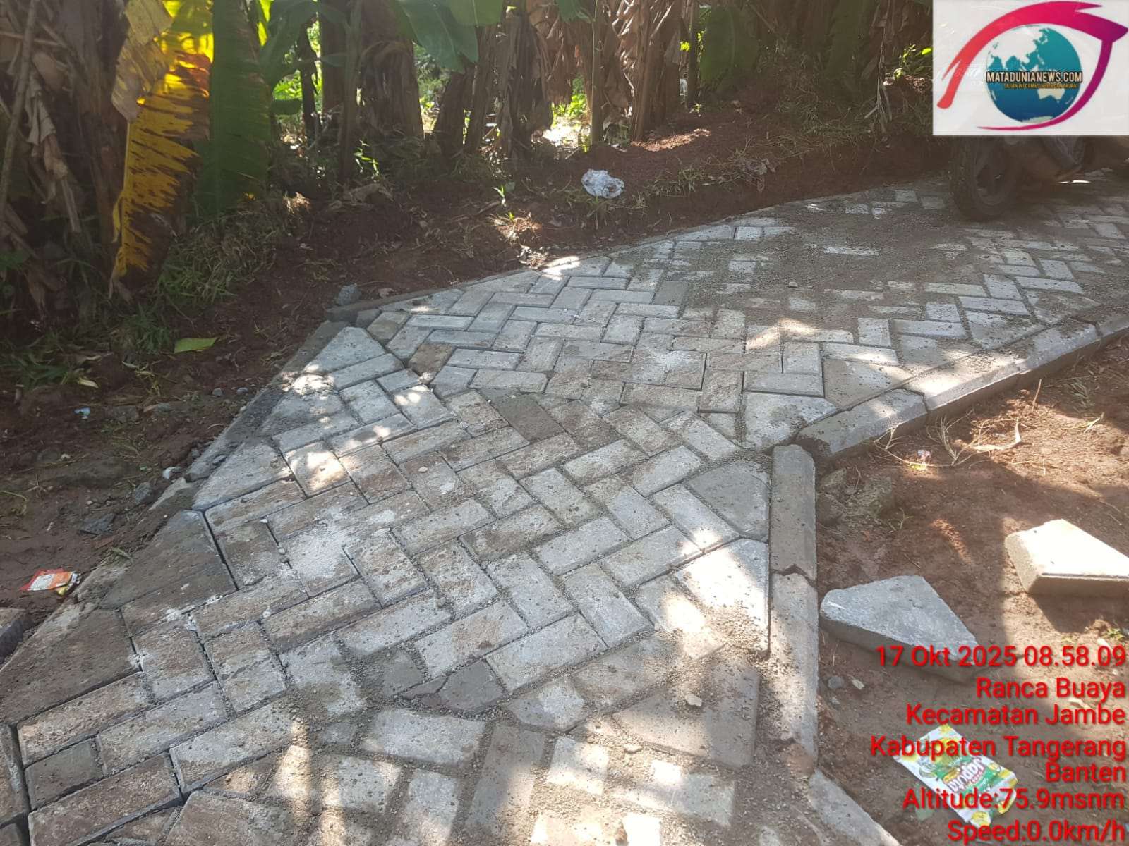 Proyek Paving Block di Kampung Sandu Diduga Asal Jadi, Pengawas dan Mandor Tidak Ada di Lokasi Proyek Paving Block di Kampung Sandu Diduga Asal Jadi, Pengawas dan Mandor Tidak Ada di Lokasi