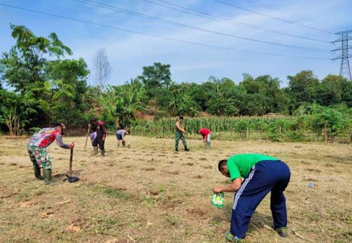 Kolaborasi Antar Desa Wujudkan Ketahanan Pangan Terpadu di Lahan Kas Desa Kolaborasi Antar Desa Wujudkan Ketahanan Pangan Terpadu di Lahan Kas Desa