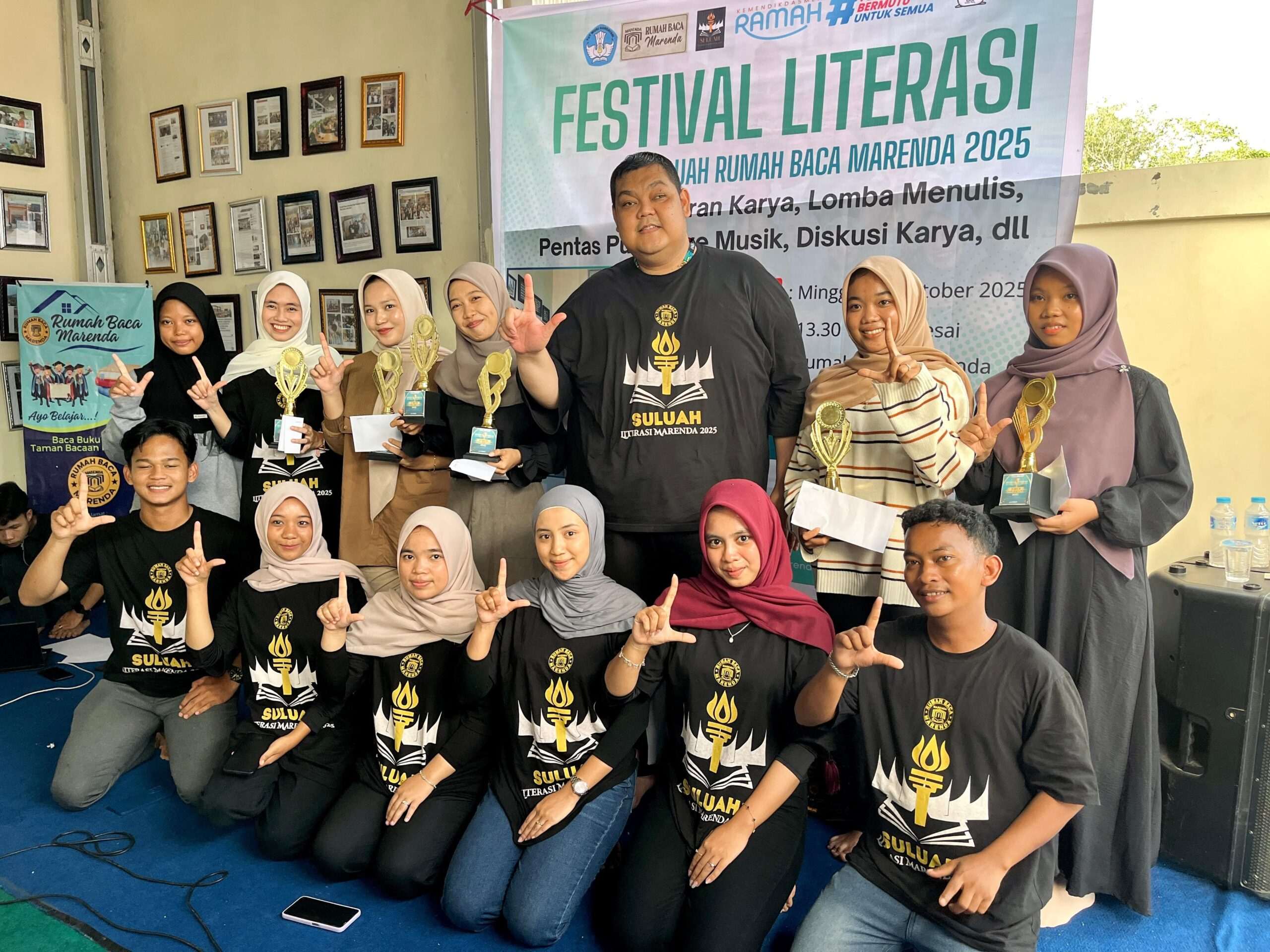 Rumah Baca Marenda Raih Banpem Komlit 2025 dari Kemendikdasmen, Dorong Literasi sebagai Gerakan Pemberdayaan Rumah Baca Marenda Raih Banpem Komlit 2025 dari Kemendikdasmen, Dorong Literasi sebagai Gerakan Pemberdayaan