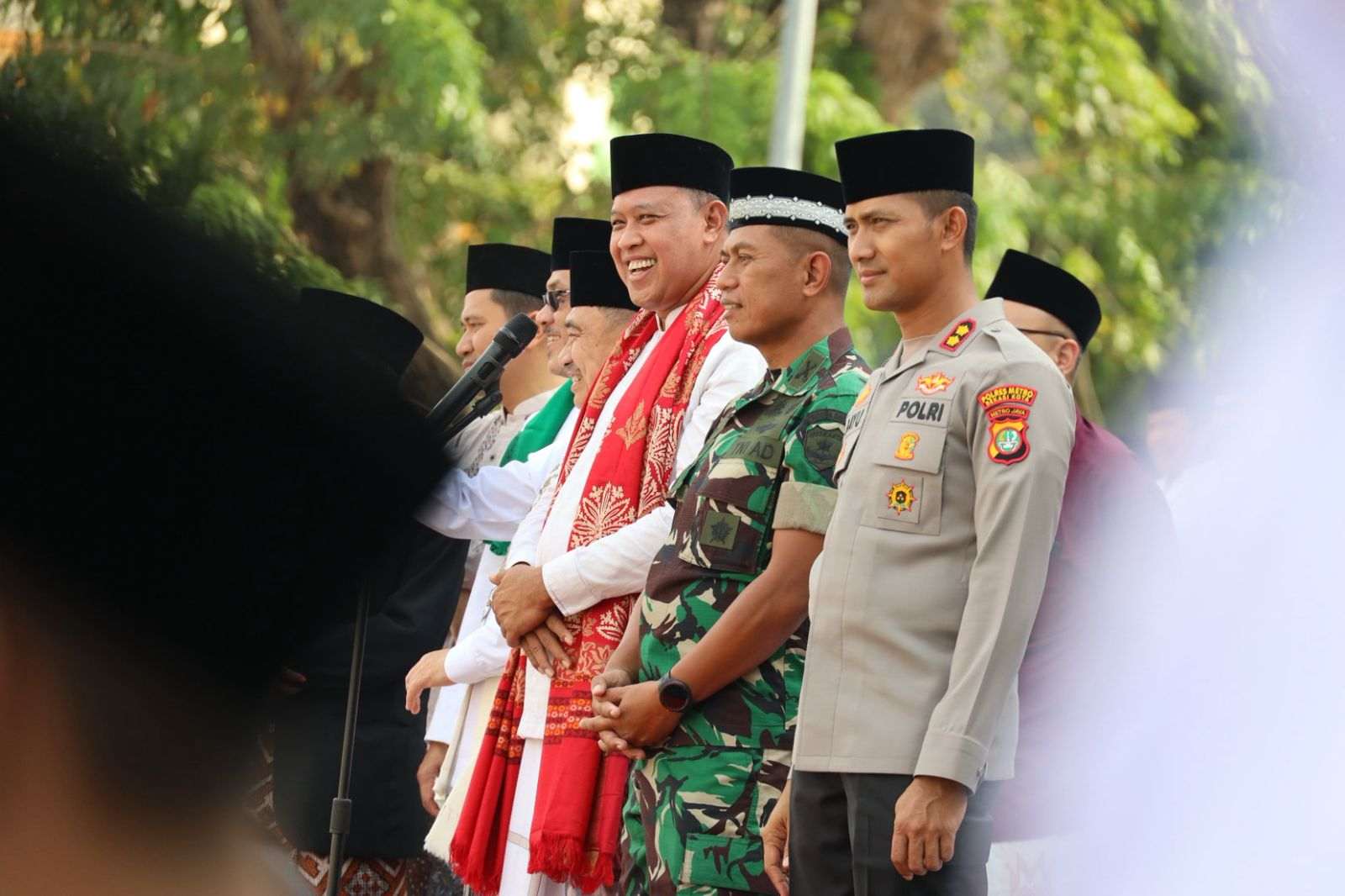 6000 Santri Padati Pawai HSN 2025, Wali Kota : Santri Jadi Pilar Moral dan Energi Pembangunan Kota 6000 Santri Padati Pawai HSN 2025, Wali Kota : Santri Jadi Pilar Moral dan Energi Pembangunan Kota