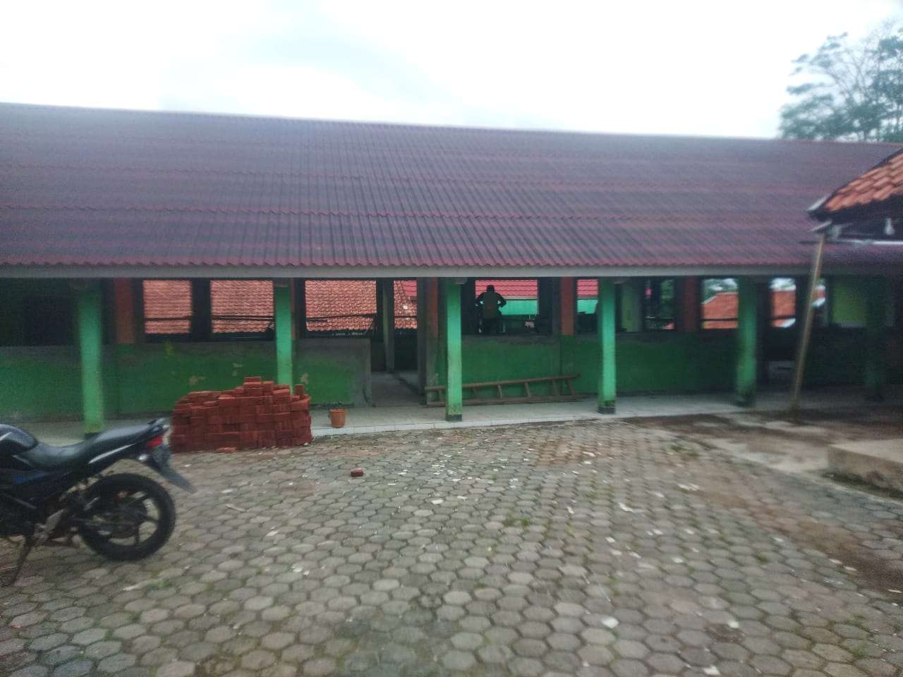 Revitalisasi SD Kamal Capai 70 Persen, Bukti Komitmen Pemerintah Majukan Pendidikan Daerah Revitalisasi SD Kamal Capai 70 Persen, Bukti Komitmen Pemerintah Majukan Pendidikan Daerah