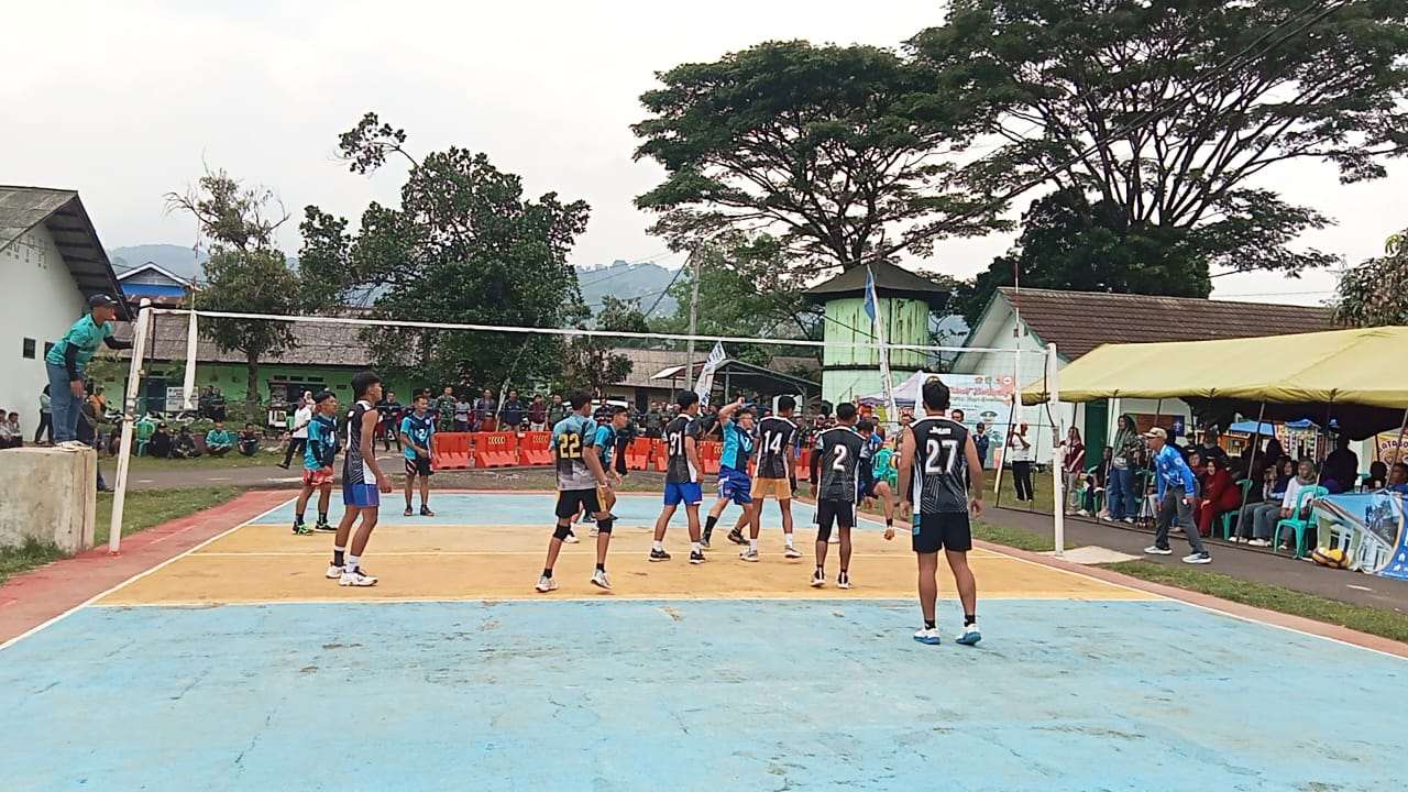 Big Match 8 Besar Voli Piala Dandim 0610/Cup Memanas, Delapan Desa Berebut Tiket Semifinal Big Match 8 Besar Voli Piala Dandim 0610/Cup Memanas, Delapan Desa Berebut Tiket Semifinal
