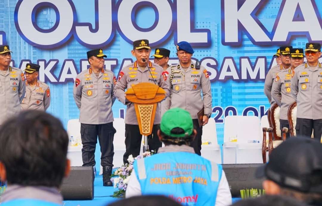 Hadiri Apel Ojol Kamtibmas, Kapolri Ajak Bersinergi Jaga Kamtibmas Hadiri Apel Ojol Kamtibmas, Kapolri Ajak Bersinergi Jaga Kamtibmas